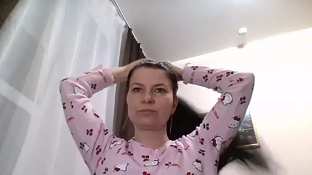 Clover Shine online show from February 19, 5:20 pm