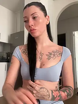Karmenlovex online show from May 2, 10:53 am