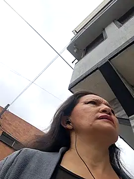 Alexamontiel  online show from April 24, 3:58 pm
