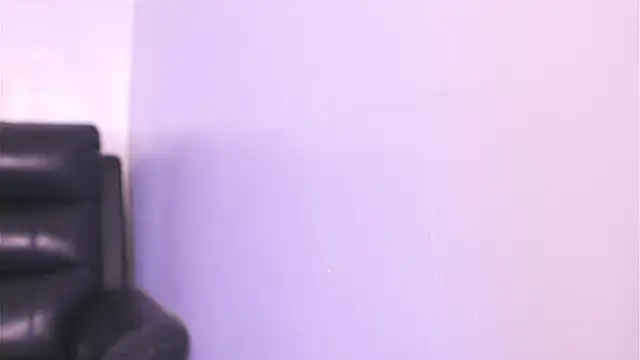 Snapshot of Shopie_Colucci chatting on May 15, 4:47 pm Shopie Colucci online show from May 15, 4:47 pm