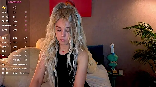 Sonya-Love online show from May 12, 8:28 pm