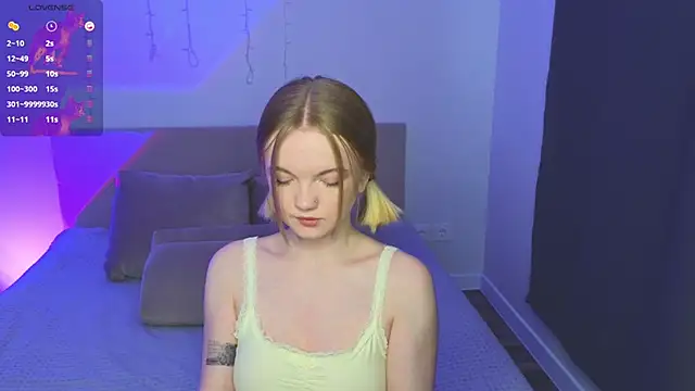 StellaBunny online show from April 28, 4:06 am