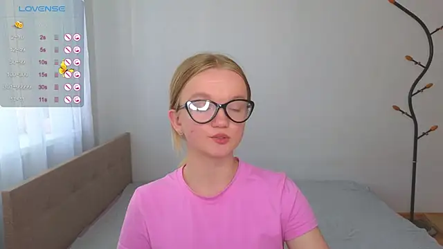 StellaBunny online show from July 21, 12:35 am