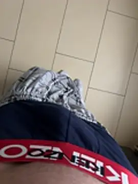 Snapshot of geilboy12 chatting on February 10, 3:05 pm geilboy12 online show from February 10, 3:05 pm