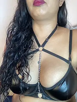 Snapshot of RousseSmith chatting on March 10, 8:58 pm RousseSmith online show from March 10, 8:58 pm