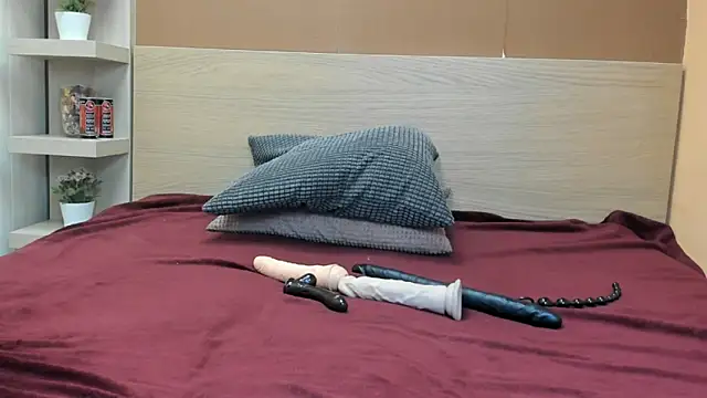 PinkyTwerkyX online show from December 3, 1:20 pm