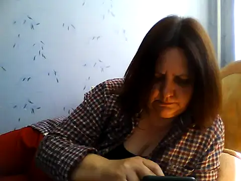 LockyCharm111 online show from April 26, 10:02 am