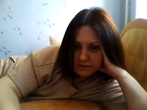 LockyCharm111 online show from April 28, 4:12 pm