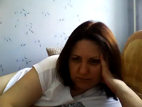 Snapshot of LockyCharm111 chatting on June 10, 7:40 am LockyCharm111 online show from June 10, 7:40 am