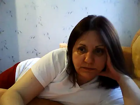 Snapshot of LockyCharm111 chatting on June 23, 5:33 pm LockyCharm111 online show from June 23, 5:33 pm