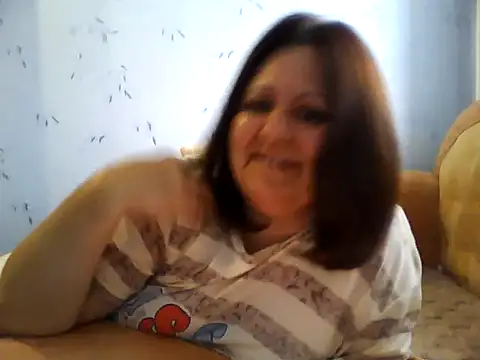 Snapshot of LockyCharm111 chatting on July 5, 3:52 pm LockyCharm111 online show from July 5, 3:52 pm