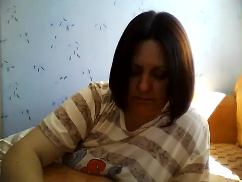 Snapshot of LockyCharm111 chatting on July 11, 12:41 pm LockyCharm111 online show from July 11, 12:41 pm