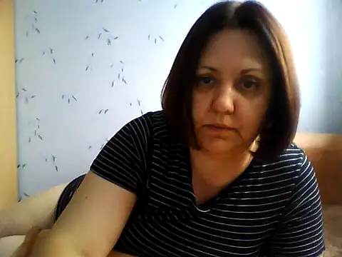 Snapshot of LockyCharm111 chatting on July 21, 4:26 am LockyCharm111 online show from July 21, 4:26 am