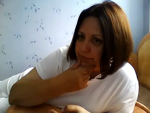 Snapshot of LockyCharm111 chatting on July 22, 5:10 am LockyCharm111 online show from July 22, 5:10 am