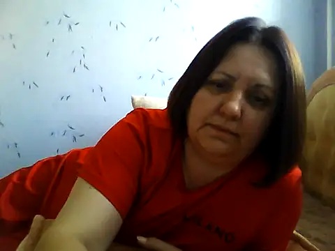 Snapshot of LockyCharm111 chatting on August 2, 5:39 am LockyCharm111 online show from August 2, 5:39 am