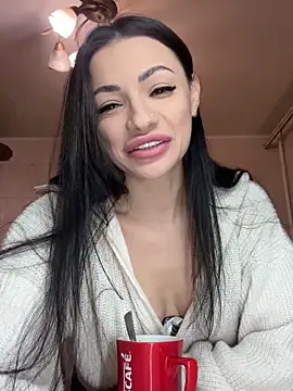 Layana Ro online show from March 11, 7:20 pm