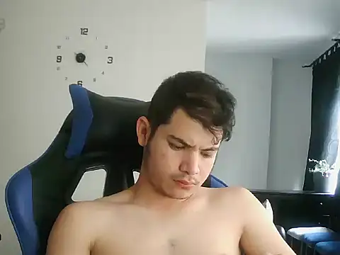 Erostomxxx online show from February 25, 6:28 pm