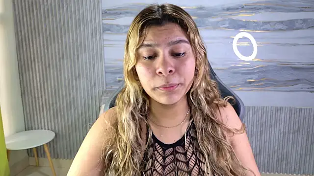 Sophie19   online show from May 22, 12:00 pm
