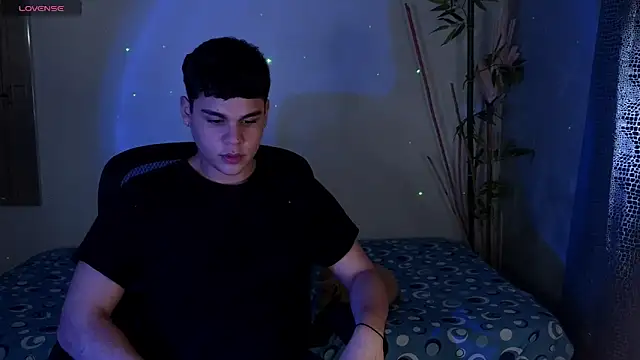 eithan jonnes online show from February 24, 9:57 pm