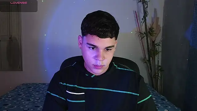 eithan jonnes online show from February 27, 8:09 pm