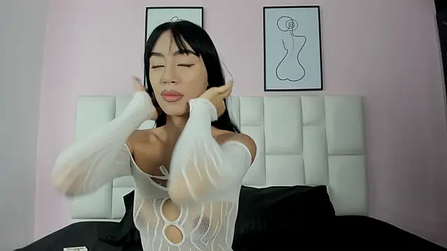 PeytonLouise online show from March 12, 1:28 pm