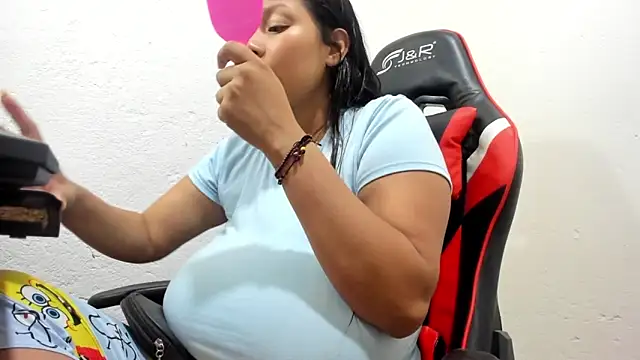 QueenNyxx online show from April 29, 3:38 pm