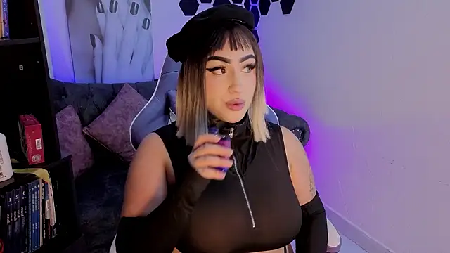 meowboo online show from February 11, 1:10 am