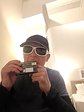 sk8brd snwbrd no snitch online show from April 2, 11:30 am