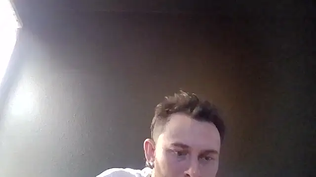 Tallhungandcloudy online show from May 11, 4:04 pm