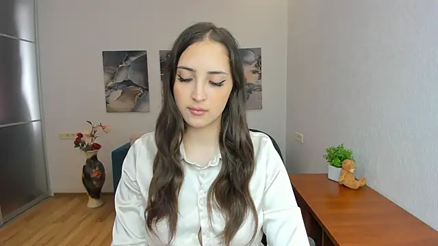 Effy Royse online show from June 26, 7:02 am
