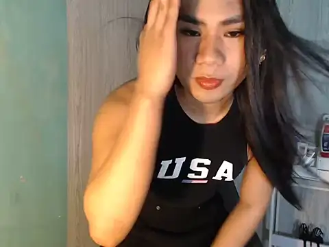 Snapshot of mauie69 chatting on June 19, 10:46 pm mauie69 online show from June 19, 10:46 pm