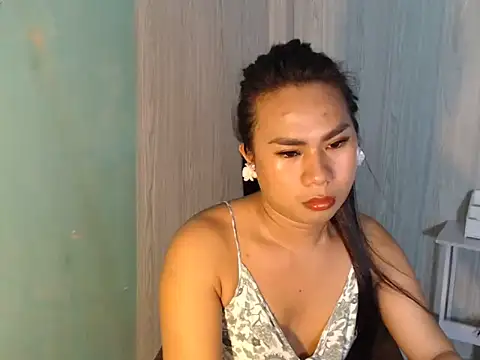 Snapshot of mauie69 chatting on July 3, 12:06 am mauie69 online show from July 3, 12:06 am
