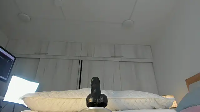 Bunny Blush1 online show from March 4, 8:48 pm