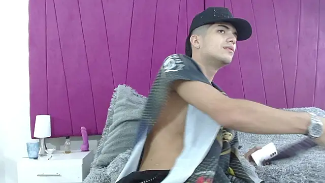 valery slim18 online show from May 10, 8:58 pm