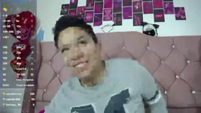 Snapshot of nat_evans8 chatting on June 16, 12:08 pm nat evans8 online show from June 16, 12:08 pm