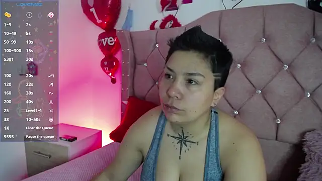 Snapshot of nat_evans8 chatting on June 17, 2:03 am nat evans8 online show from June 17, 2:03 am
