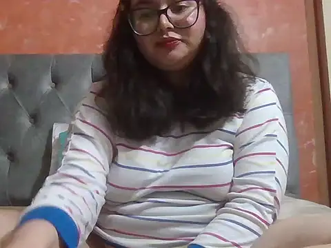 DearestKittyKat online show from February 16, 4:19 am