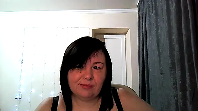 EmilliXXX online show from February 22, 3:51 am