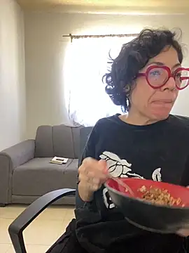 JeanneDuval8888 online show from March 6, 9:11 pm