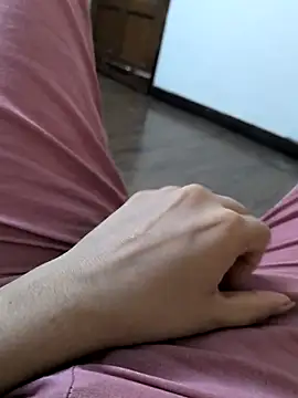 Snapshot of sexysilmy chatting on July 20, 5:37 pm sexysilmy online show from July 20, 5:37 pm