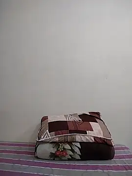ankita077 online show from May 1, 12:15 am