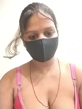 Snapshot of ankita077 chatting on June 22, 11:35 pm ankita077 online show from June 22, 11:35 pm
