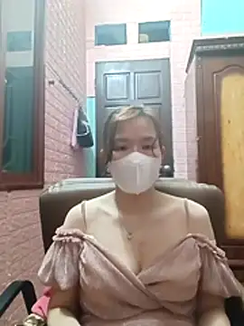 Snapshot of Trang26 chatting on February 17, 4:02 pm Trang26 online show from February 17, 4:02 pm