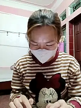 Snapshot of Trang26 chatting on March 3, 2:56 pm Trang26 online show from March 3, 2:56 pm