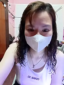 Snapshot of Trang26 chatting on March 7, 1:30 pm Trang26 online show from March 7, 1:30 pm