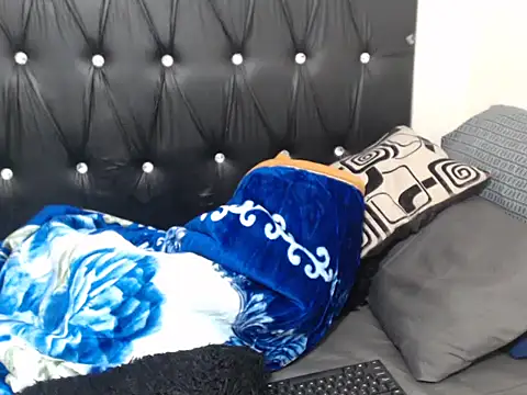 NtandoXx online show from May 27, 1:57 am