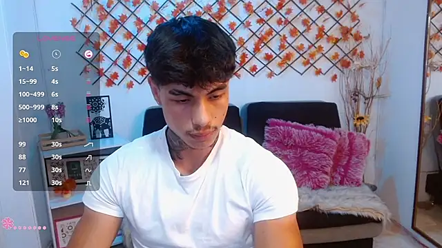 Snapshot of IanWest_ chatting on July 8, 11:42 pm IanWest online show from July 8, 11:42 pm