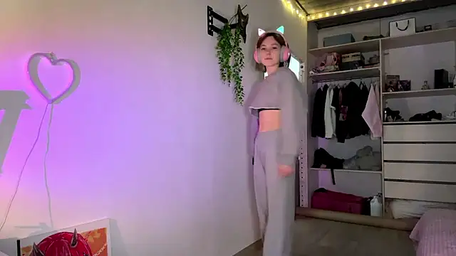 SlunkRear online show from March 7, 11:24 pm