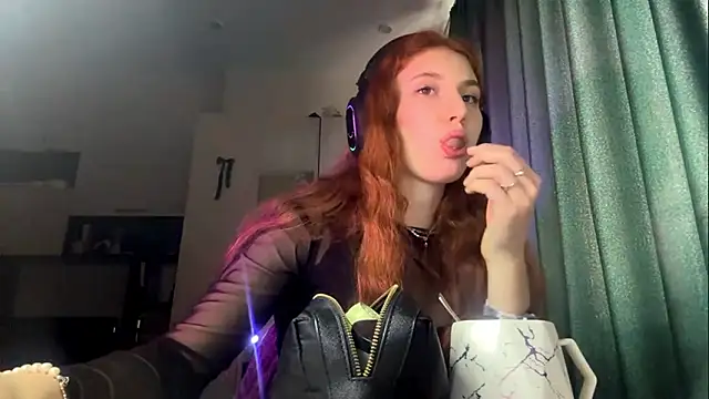 AliceCarrol online show from February 16, 2:13 pm