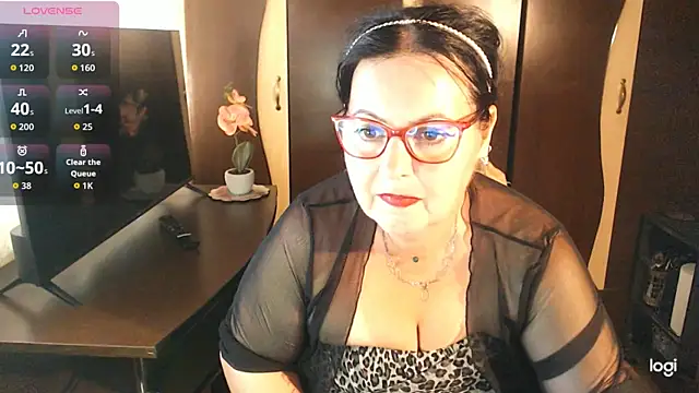 exiMIlf online show from July 5, 1:29 pm